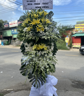 Kệ hoa thương tiếc