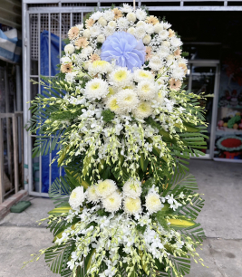 kệ hoa chia buồn