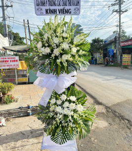 Vòng Lễ Luyến Tiếc